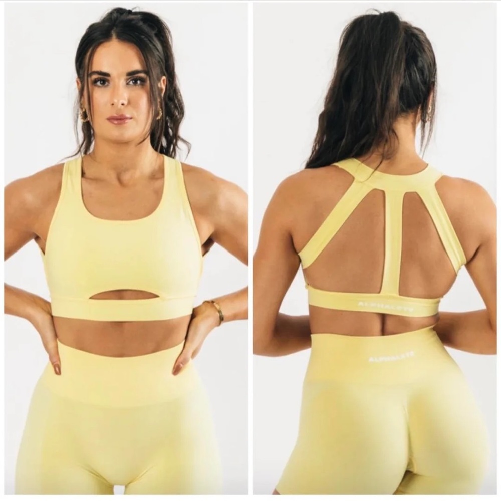 Alphalete sports bra